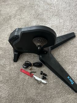 Tacx Flux 2 Smart Bike Trainer