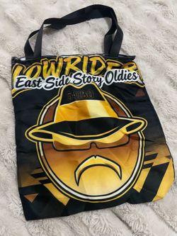 Tote bag