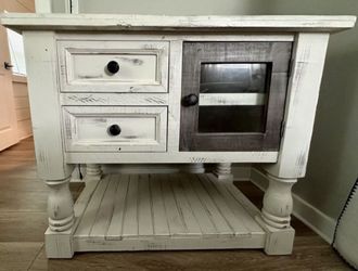 40” W X 25” D X 35” Tall