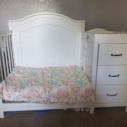 4 In 1 Crib