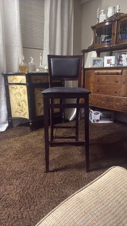 4 Bar stools