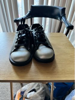 Bowling shoes