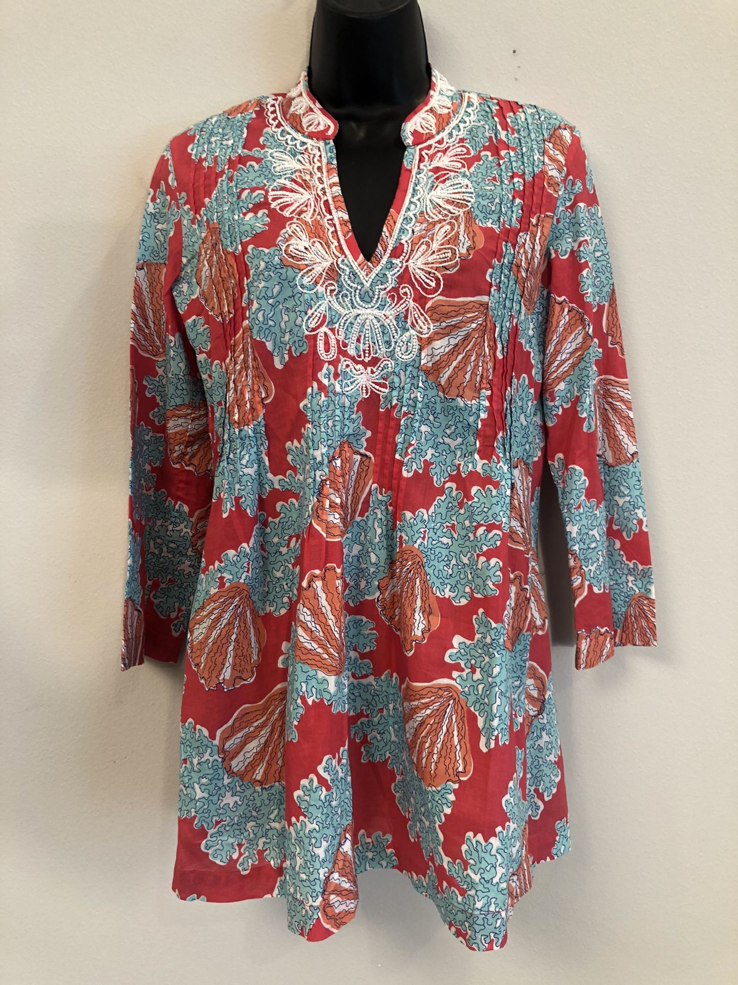New Lilly Pulitzer Embroidered/Beaded Tunic Top Size XS Pink and Sky Blue