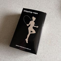 skipping rope (jump rope).