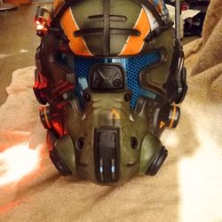 Genuine Titan Fall 2 Cooper Helmet 