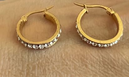 NEW! Gold Tone Crystal Hoop Earrings - Super Sparkly ✨