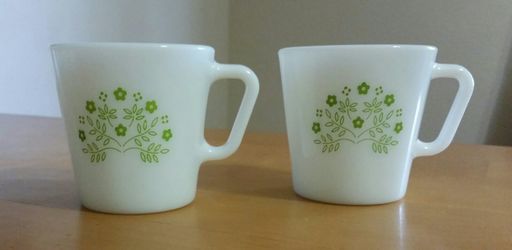 Vintage Pyrex Honeydew Green Coffee cup