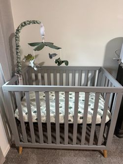 Mini Gray crib