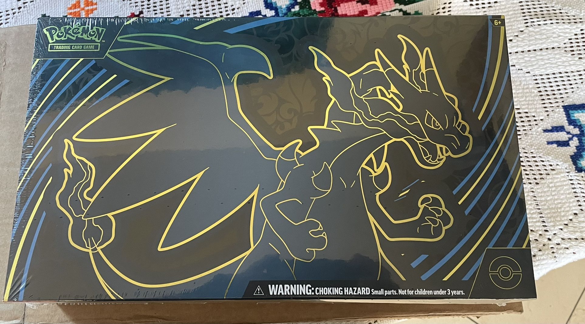 Charizard X Ex Ultra Premium Collection