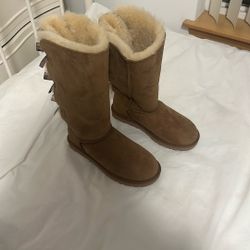 Brand new UGG boots Bailey Bow Tall 