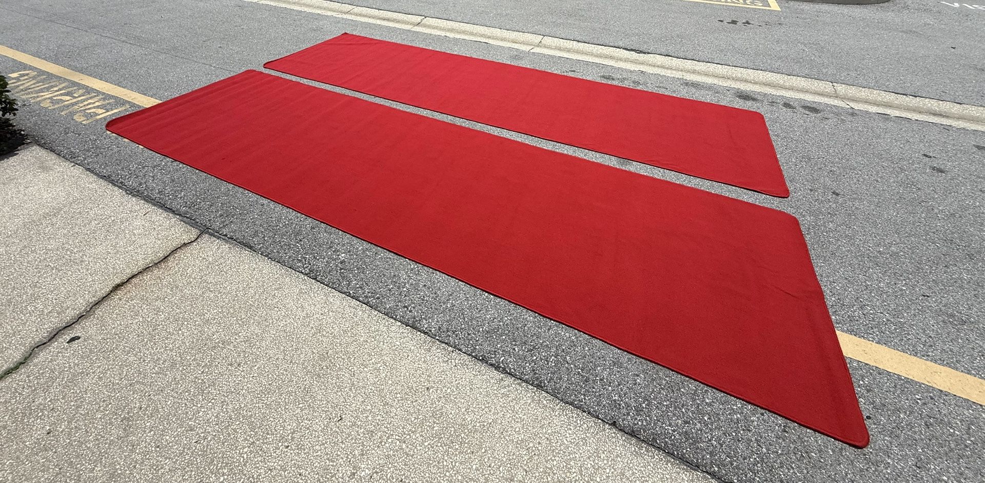 Carpet Runner X2, Rugs