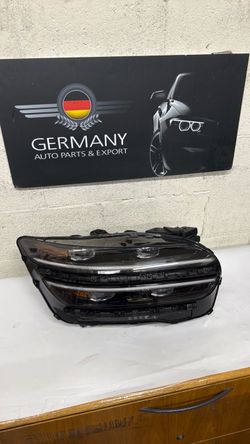 Genesis GV 70 Rh headlight oem