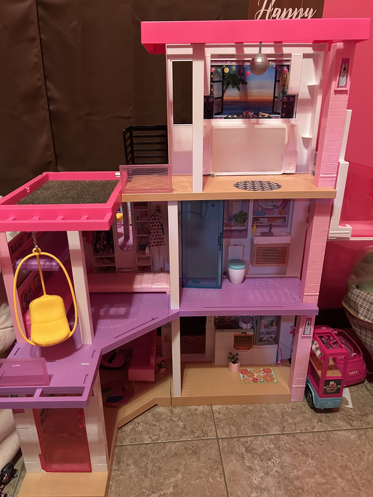 Barbie Dream House 