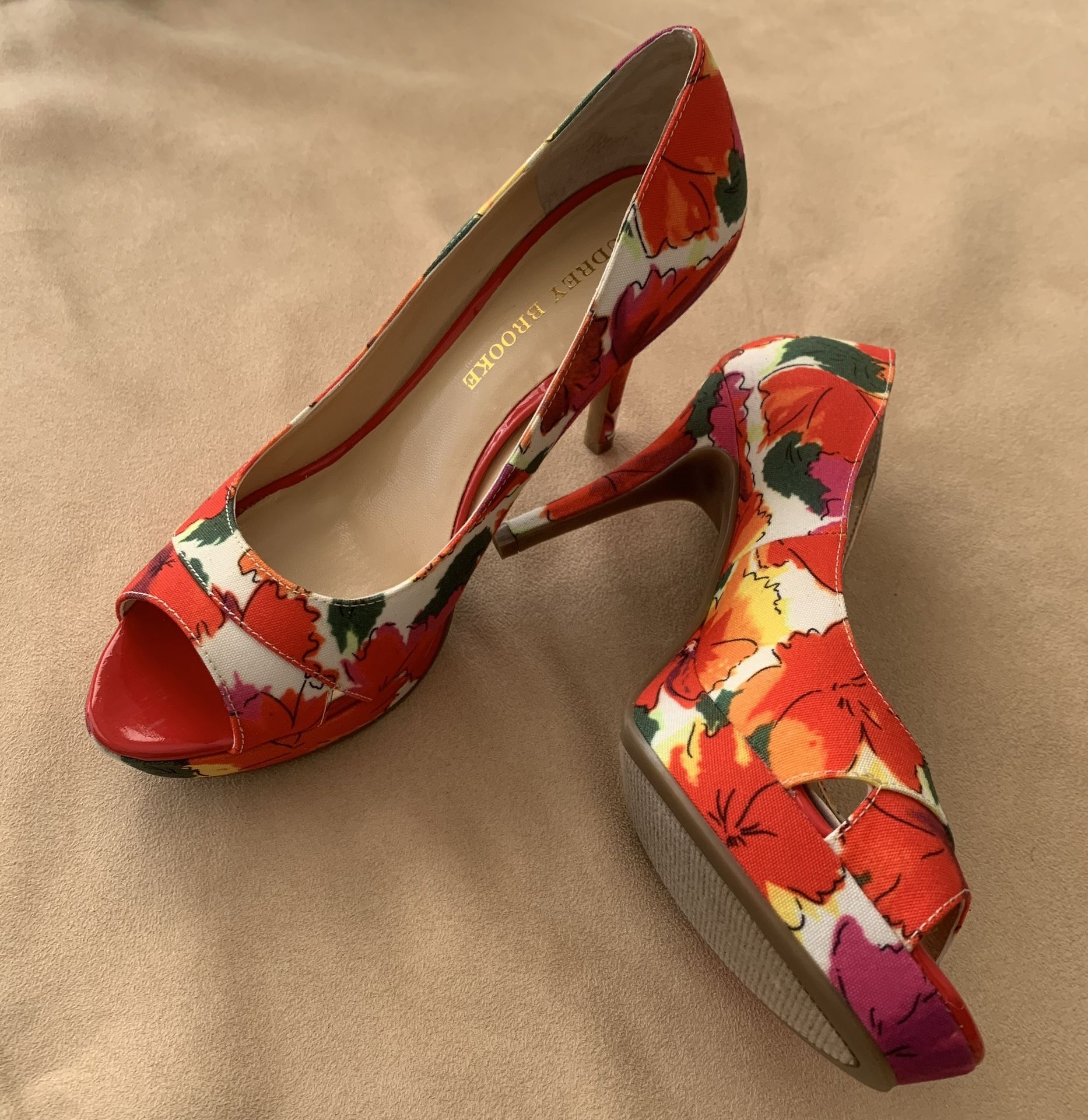 Floral Pumps Peep-Toe Platform Size 7