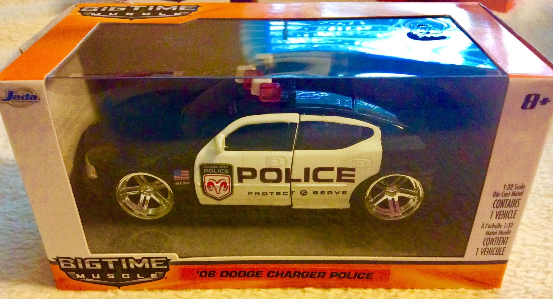 Big Time Muscle 06 Dodge Charger Police