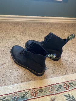 Leather Dock Martens Never Used