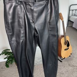 Leather pants 