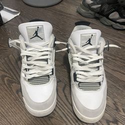 Jordan 4 Military 
