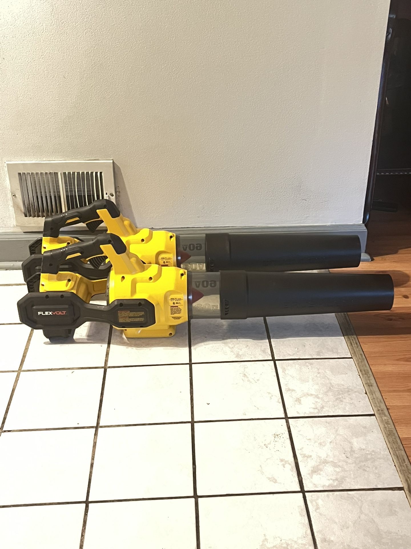 Dewalt New 60v FLEXVOLT Leaf Blower (tool Only) $170 Each