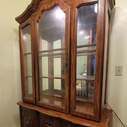 Traditional Wood Vintage China Cabinet In Cherry