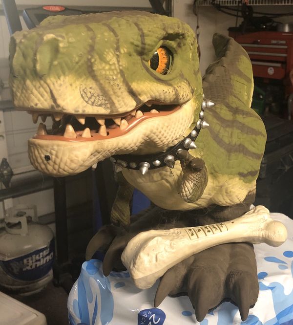 animatronic t rex