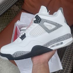Jordan 4 