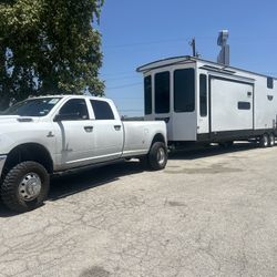 Tow & Hauling 