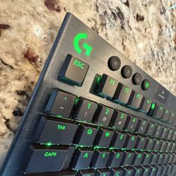 Logitech G915 TKL Light speed Wireless Tactile Gaming Multimedia Keyboard