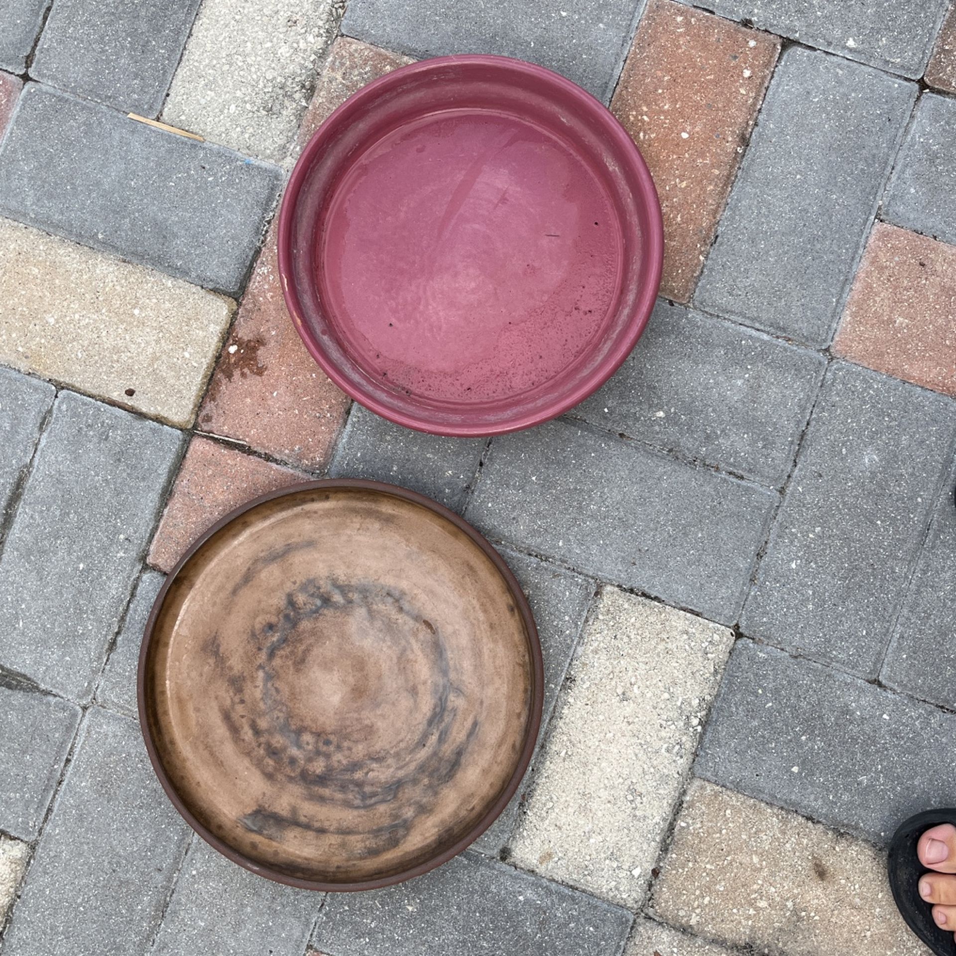 Two planter trays