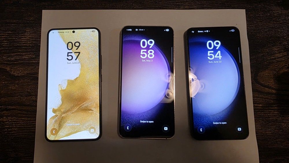 3 Samsung Galaxy Phones – 2x S23 (128GB) + 1x S22 (128GB) – Priced to Sell!