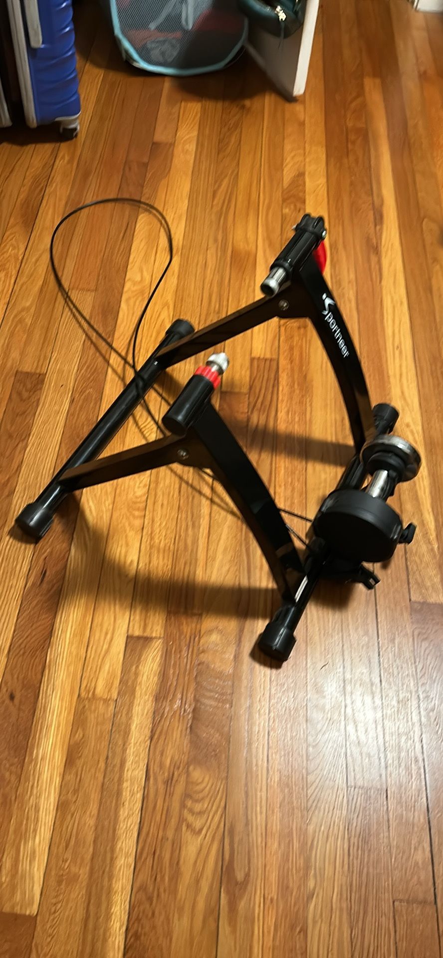 Sportneer indoor bike stand