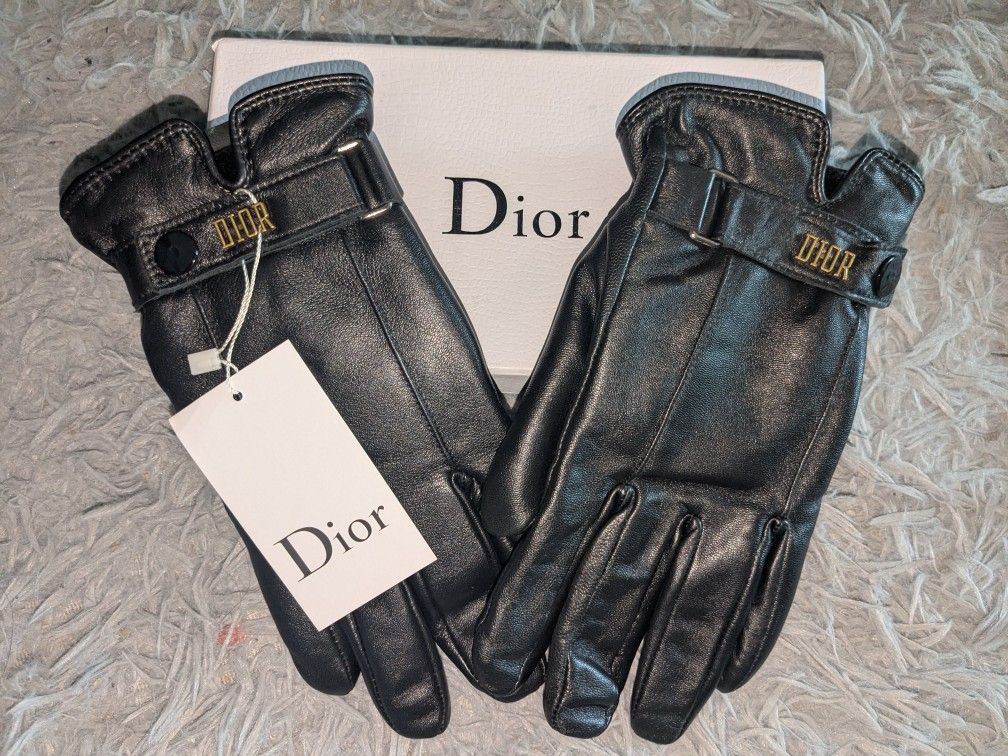 Gloves His & Hers