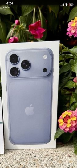 Unlocked iPhone 18 pro glacier 256G