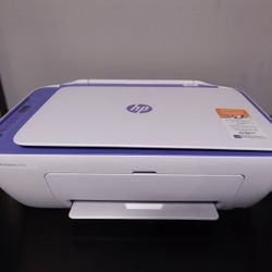 HP Deskjet Printer Works Great! Includes One Month Of Free Ink
