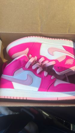 Jordan 1 mid
