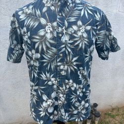 PreOwned Reyn Spooner Classic Multicolored Hawaiian Print Full Button Men's XS