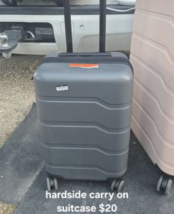 Hardside Carry-on Suitcase