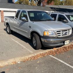 1999 Ford f 150 XLT 4.6 V8 Silver Color 2wd