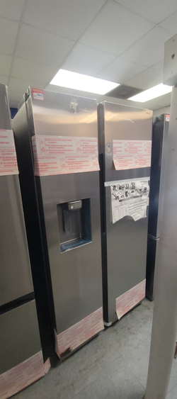 Unknown Brand Side-by-Side Fridge – Stainless, Water & Ice