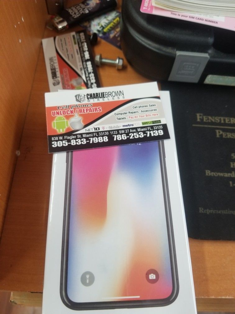 iPhone X FACTORY UNLOCK 256GB 