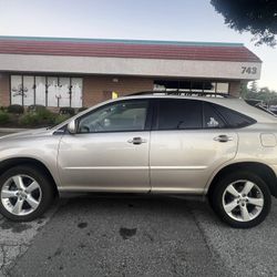 2004 Lexus RX 330 (low mileage)