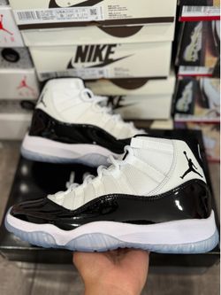 Air Jordan 11 retro black concord size 7.5 8.5 9 9.5 10 11 13