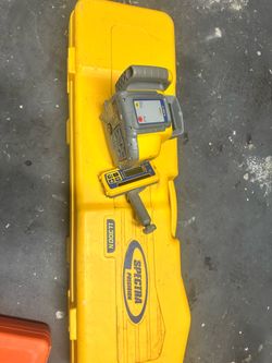 Spectra Precision LL300N Laser Level with HL450 Receiver