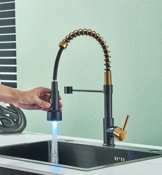 High Arc Spring Single Hole LED Light Sprayer