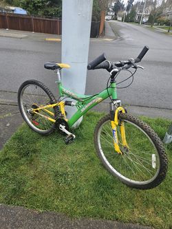 Bike Trax Glacier 26", Speed 21, Good Condition