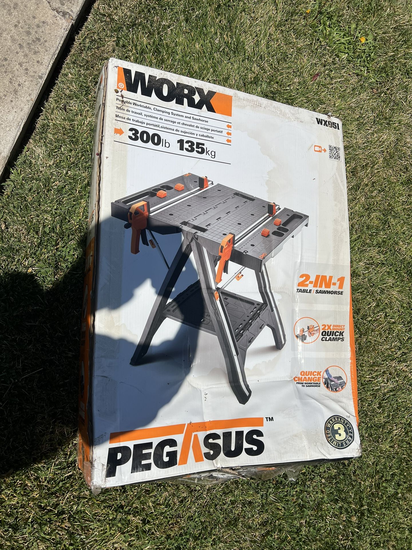 Worx Pegasus 2-in-1 Folding Work Table & Sawhorse, 2 Clamps & 4 Clamp Dogs