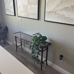 Entry Way Table