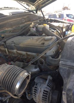2004 Dodge ram 2500 cummins diesel 5.9L engine