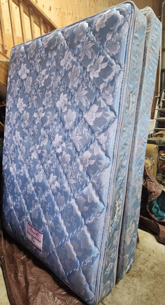 Queen Bed With Frame