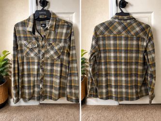 Men’s shirt size large